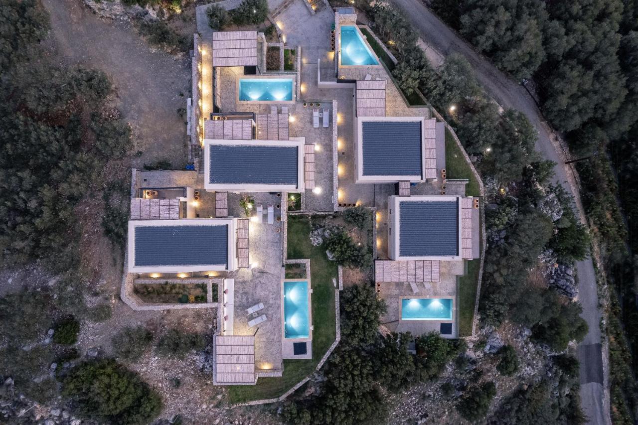 Metatulia Plakiás Exterior foto